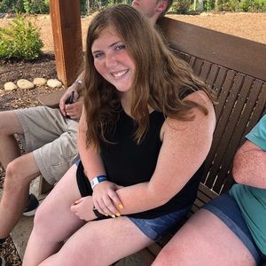 Meet your Posher, Tessa